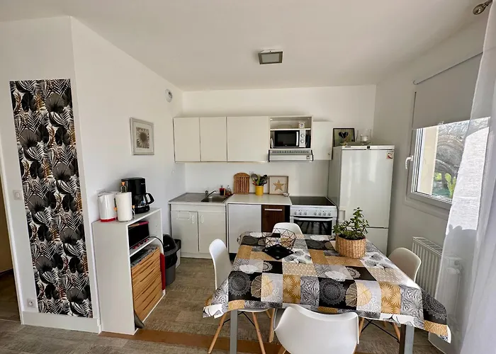 2 Pieces, Balcon, Proche Centre-ville Cabourg, 4 Pers, Parking Securise - Fr-1-487-360